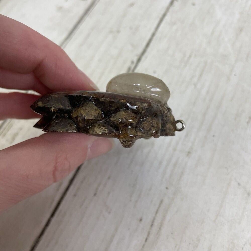 Third Eye Pinecone Pendant With Quartz Stone Center - Picture 5 of 8